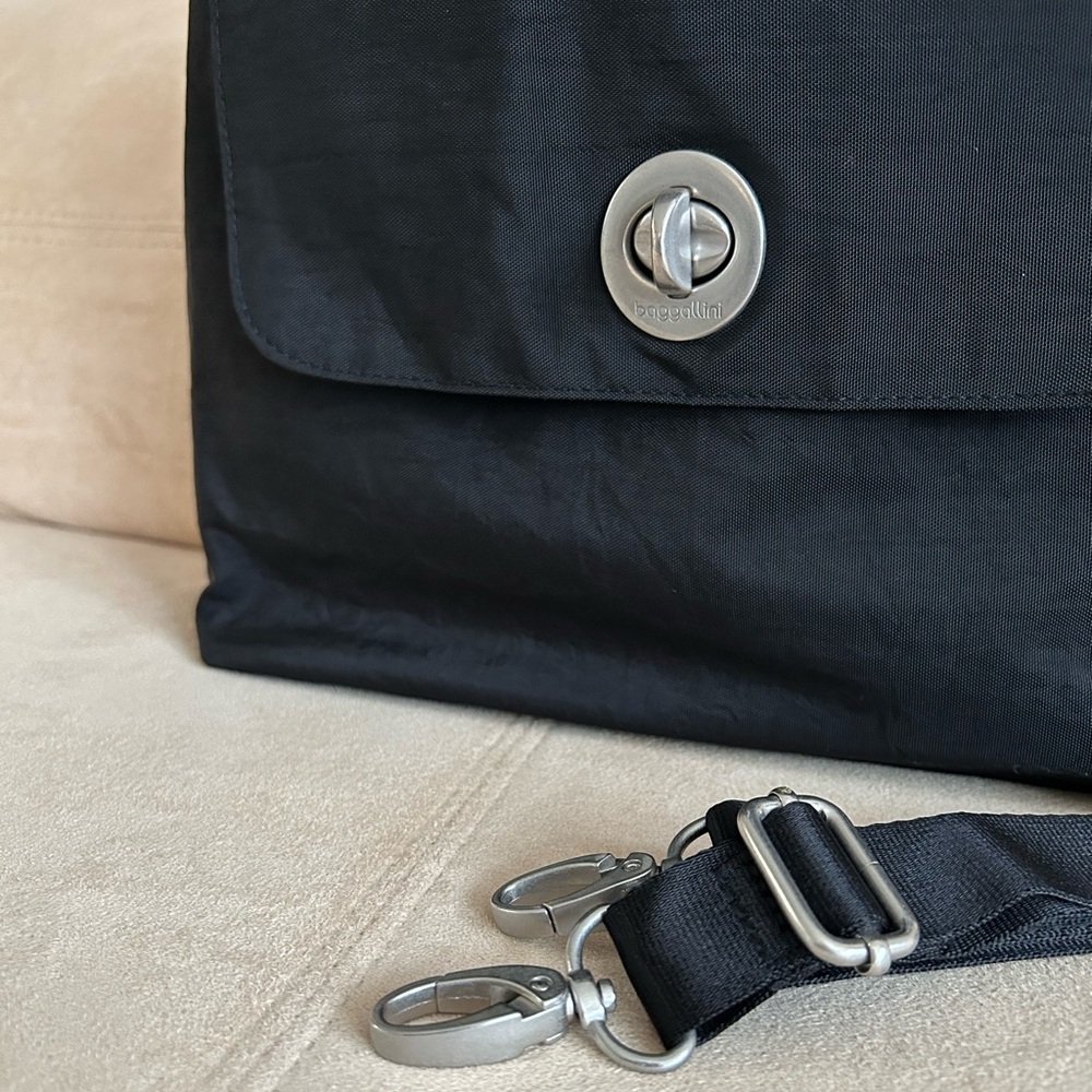 Baggallini Satchel, Tote with Multiple Compartments Turnlock, Crossbody Strap - Picture 14 of 15